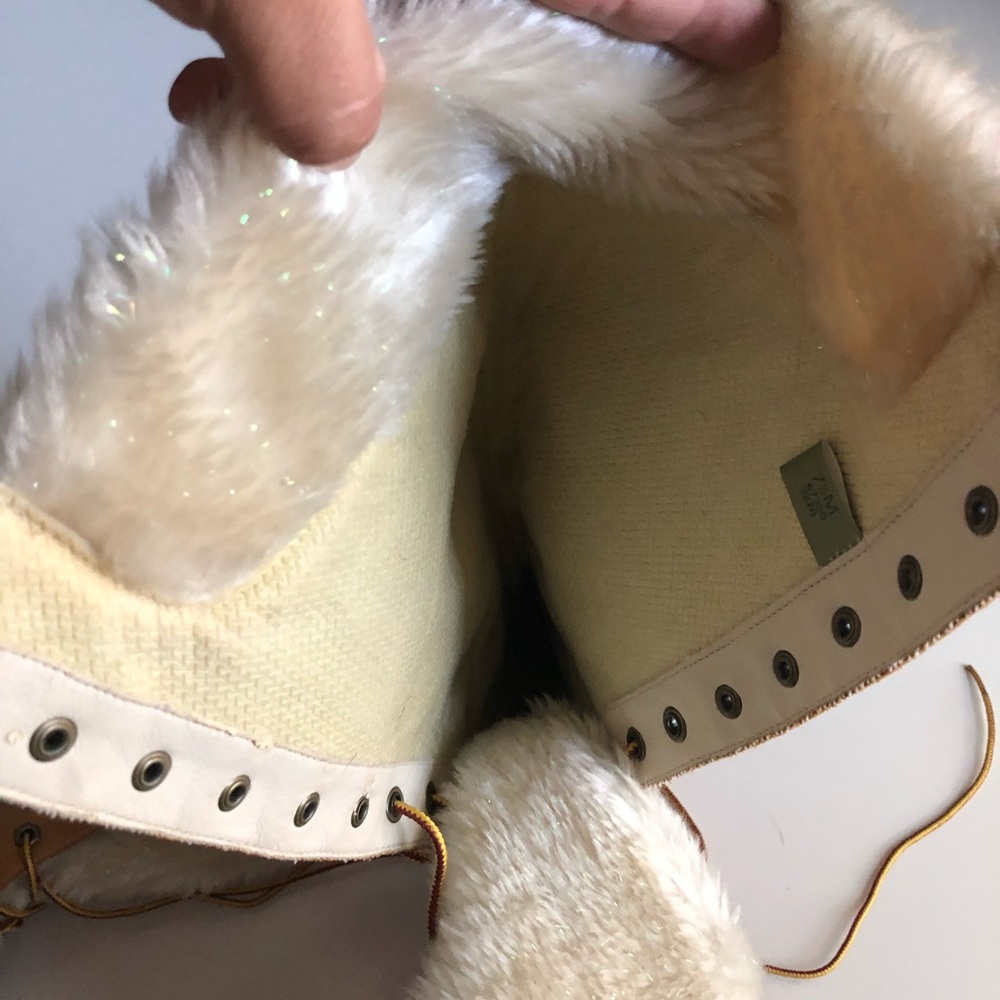 Timberland | Laceup Suede High  Winter Boots - Picture 7 of 7